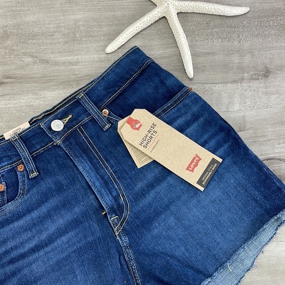🔆 Levi’s 🔆 HIGH RISE
SLIM THROUGH HIP Jean shorts - Picture 5 of 9